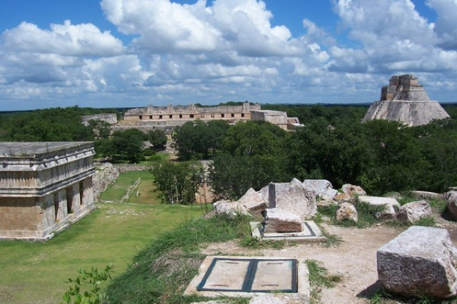 Ушмаль - древний город майя