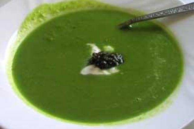 Зеленый сыроедческий суп