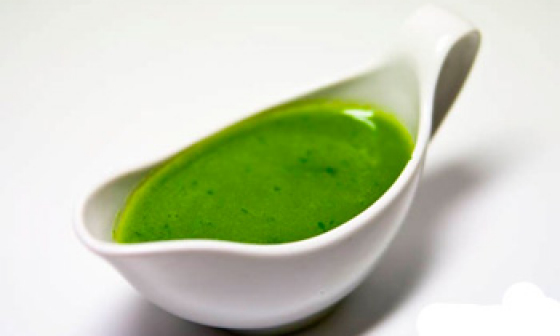 Зеленый соус для салатов
