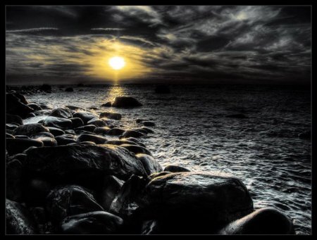 Тьма не мусор.