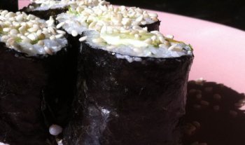 Сыроедческие роллы